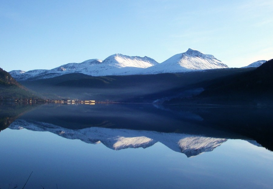 Still fjord