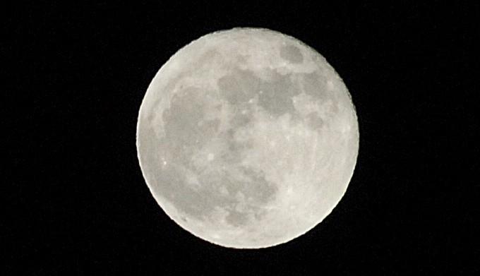 Laurdag kveld var månen ekstra stor