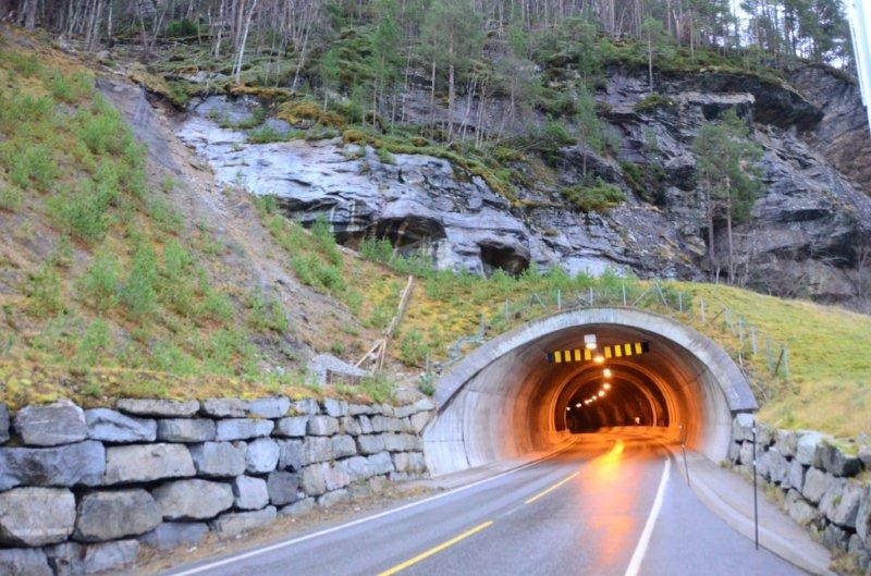 Tunnelen delvis stengt