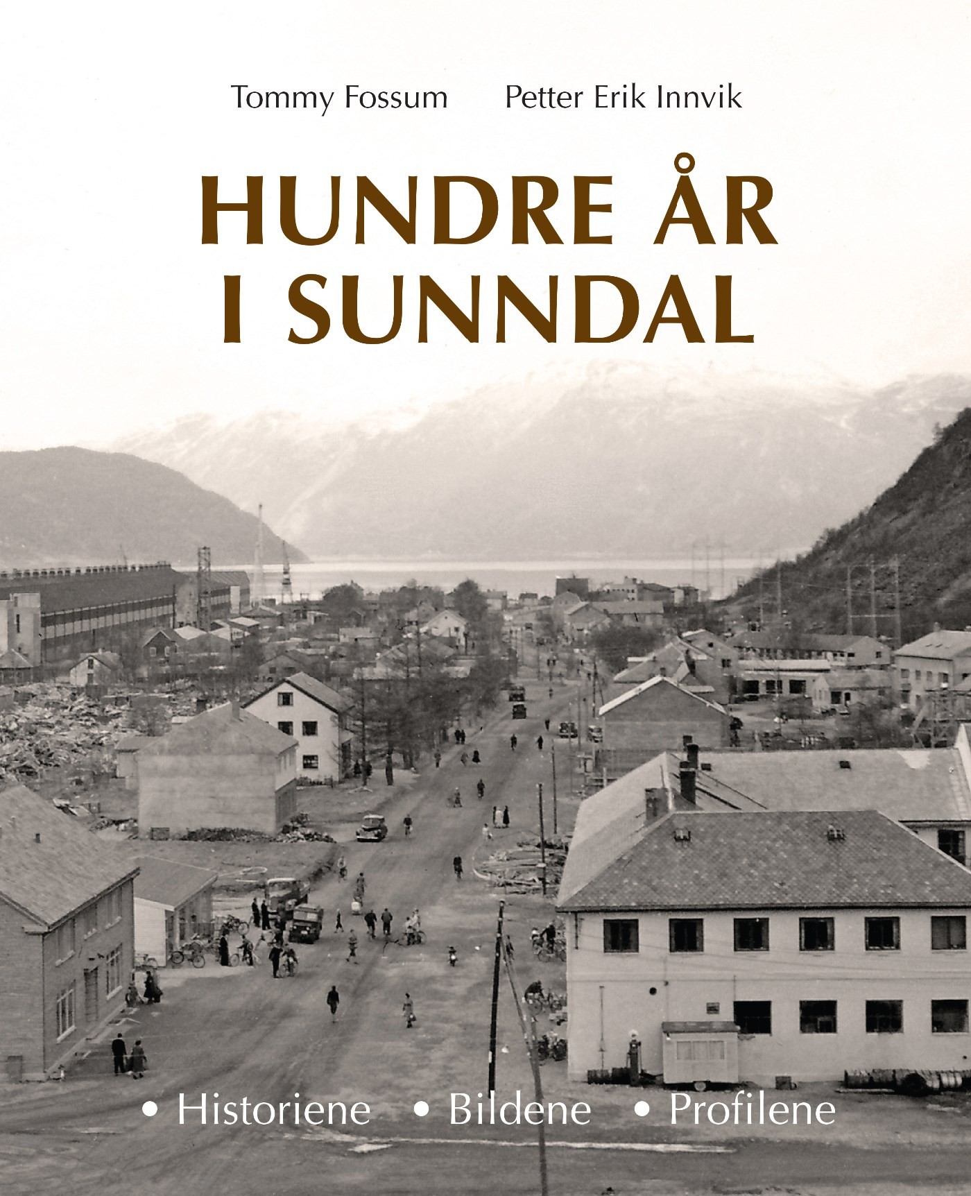 Hundre år i Sunndal_Forside