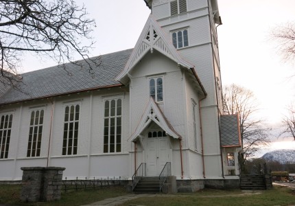 Stangvik kyrkje 2