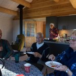 12-Gjestfrie-rause-og-hyggelge-Svein-som-inviterte-alle-26-pa-kaffi-molte-og-iskrem