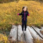 Hoppende glad for høstferie i Todalen