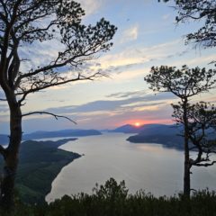 Solnedgang over Kvennafergå
